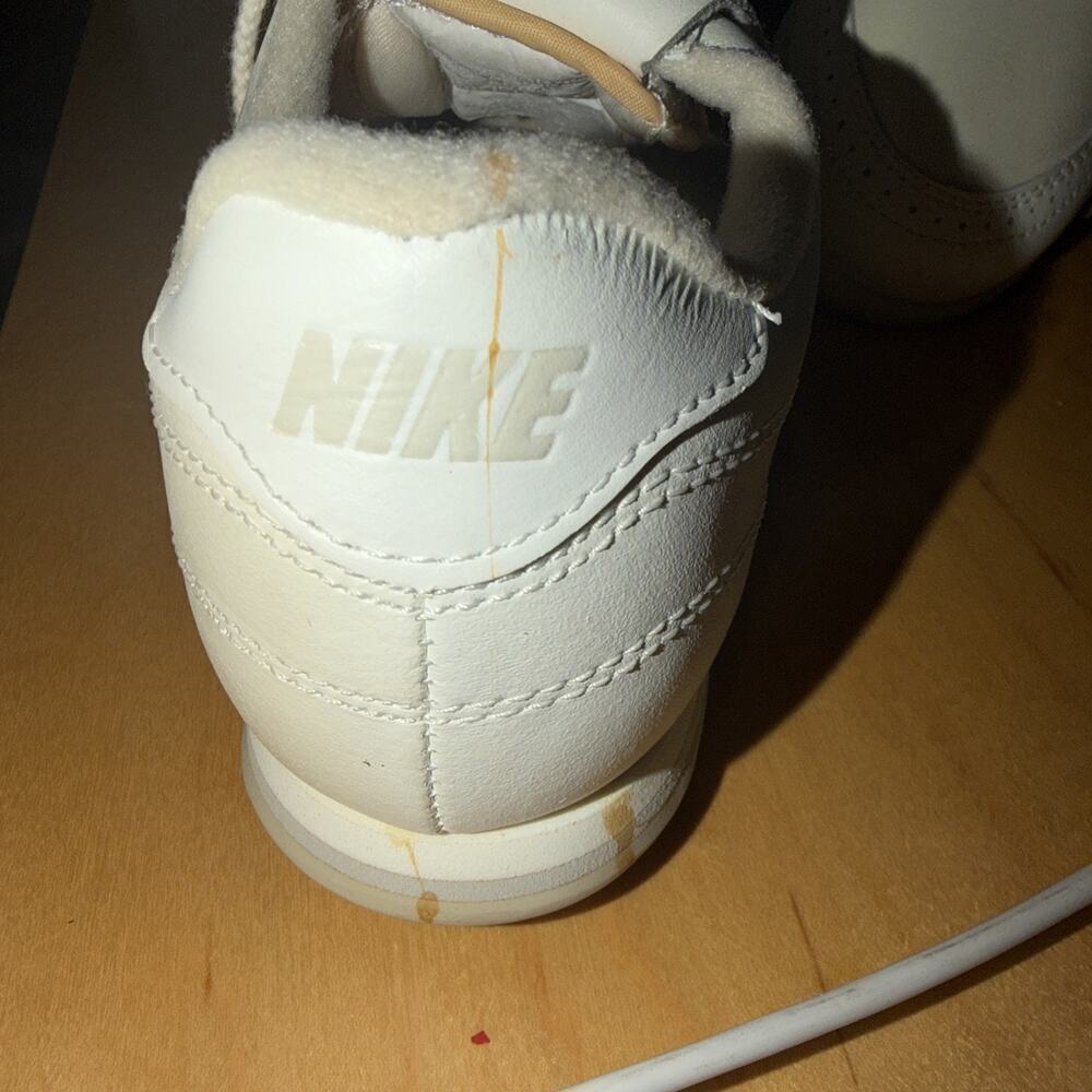 VTG Nike Golf Shoes Leather Fringe Flaps Metal Spikes White Women 8.5 Preowned - Picture 3 of 11